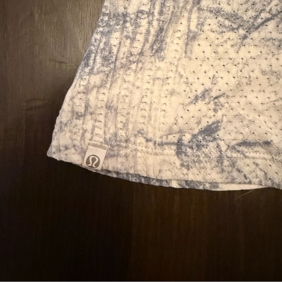 Lululemon Train To Be Tie Dye Short Sleeve - Picture 4 of 4